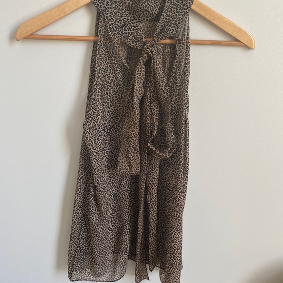 NILI LOTAN Ceyda Top in Khaki Micro Leopard Print - Picture 11 of 13